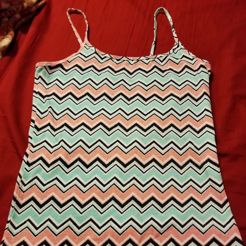 🤩 2 CAMI TOPS LISTING FREE WITH BUNDLE